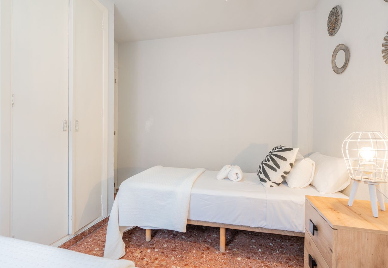 Apartamento en Valencia - Apto. Familiar en Avda. del Puerto by Host Valencia