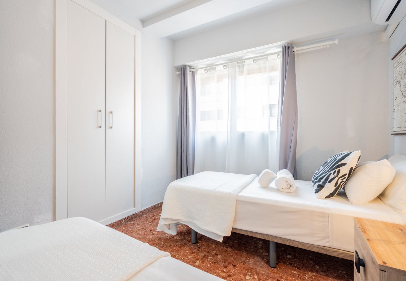 Apartamento en Valencia - Apto. Familiar en Avda. del Puerto by Host Valencia